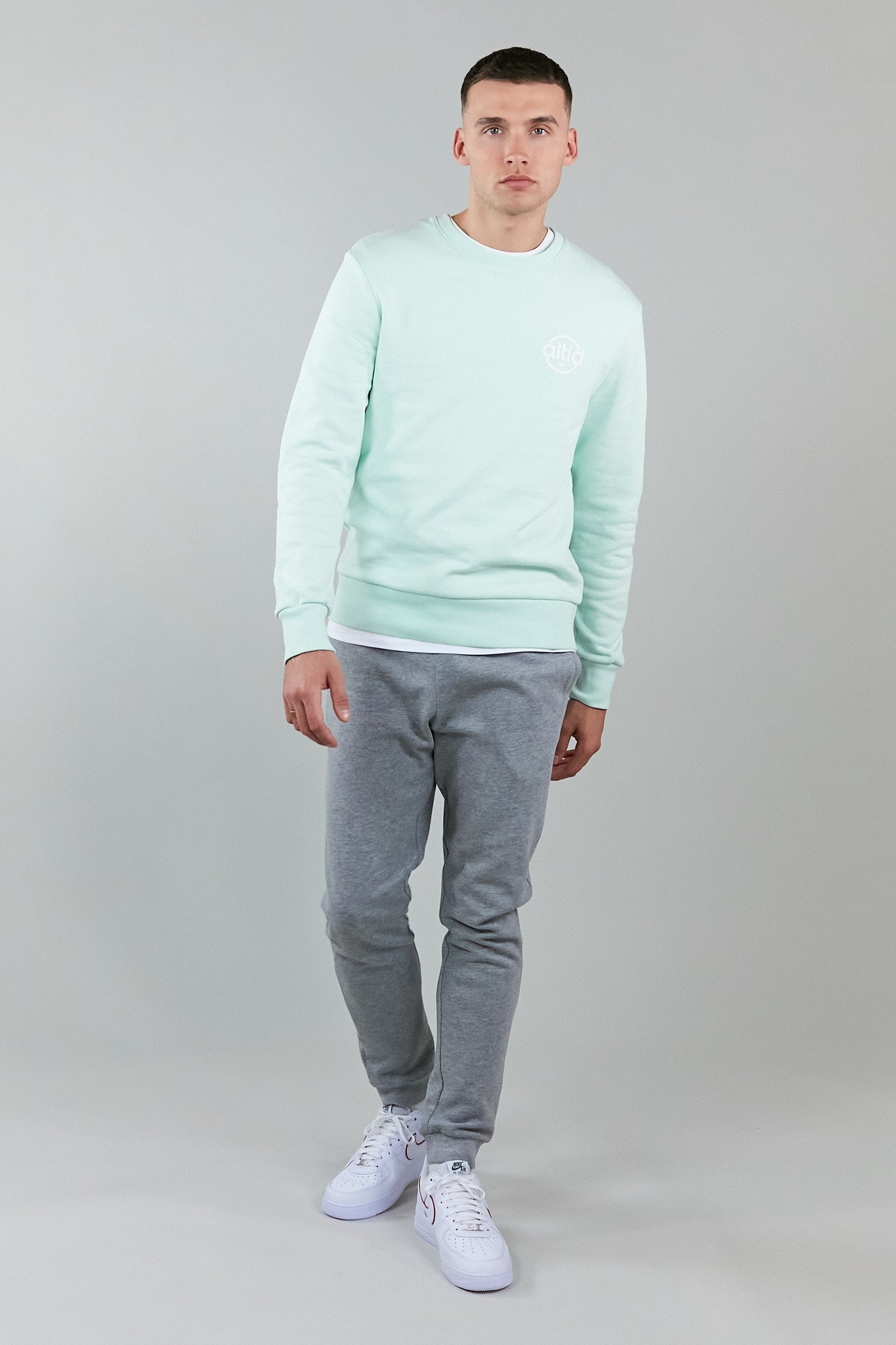 mint graphic sweatshirt